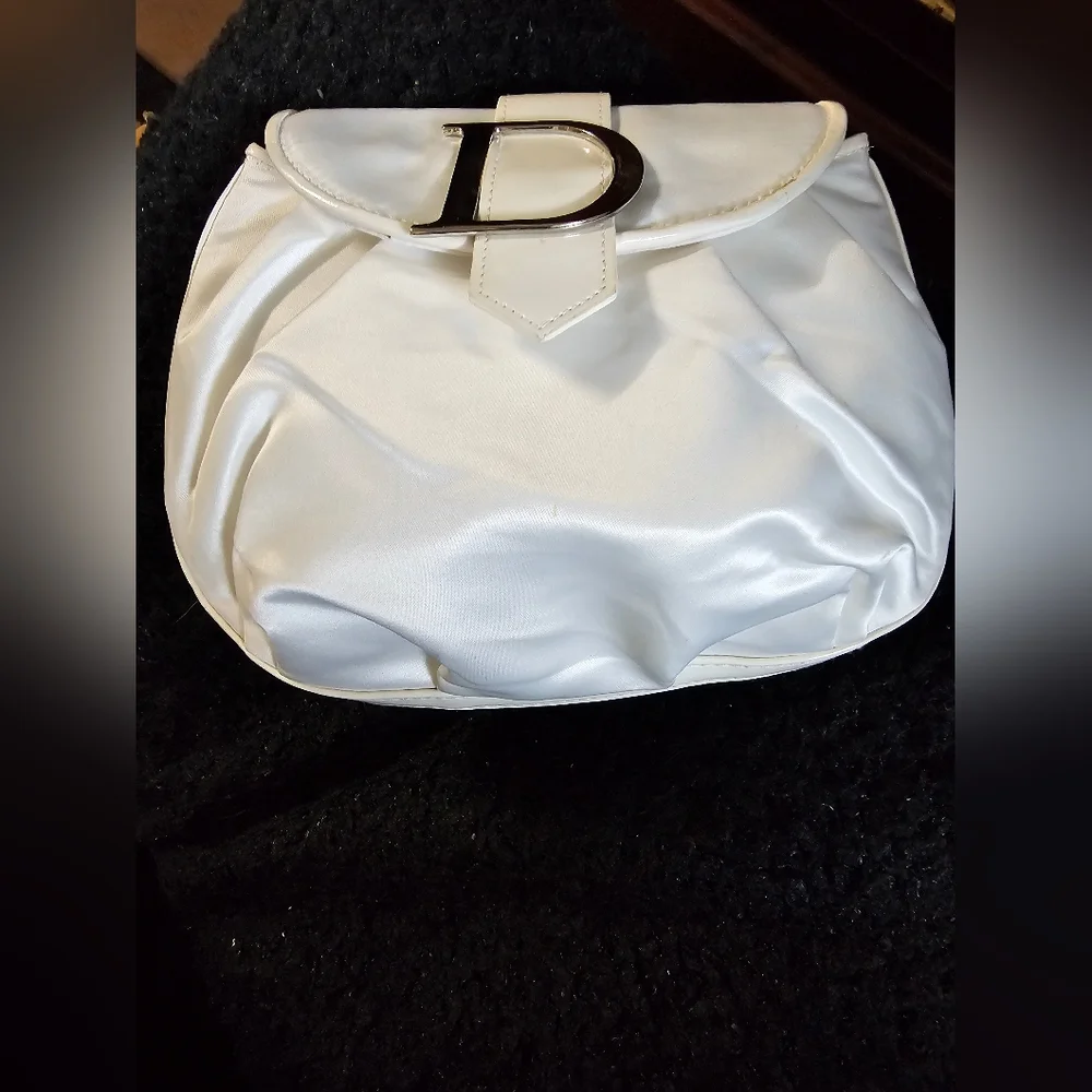 Dior Parfums White Satin Makeup Purse EUC - Picture 5 of 14